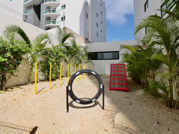 AREA NINOS VELA TOWERS