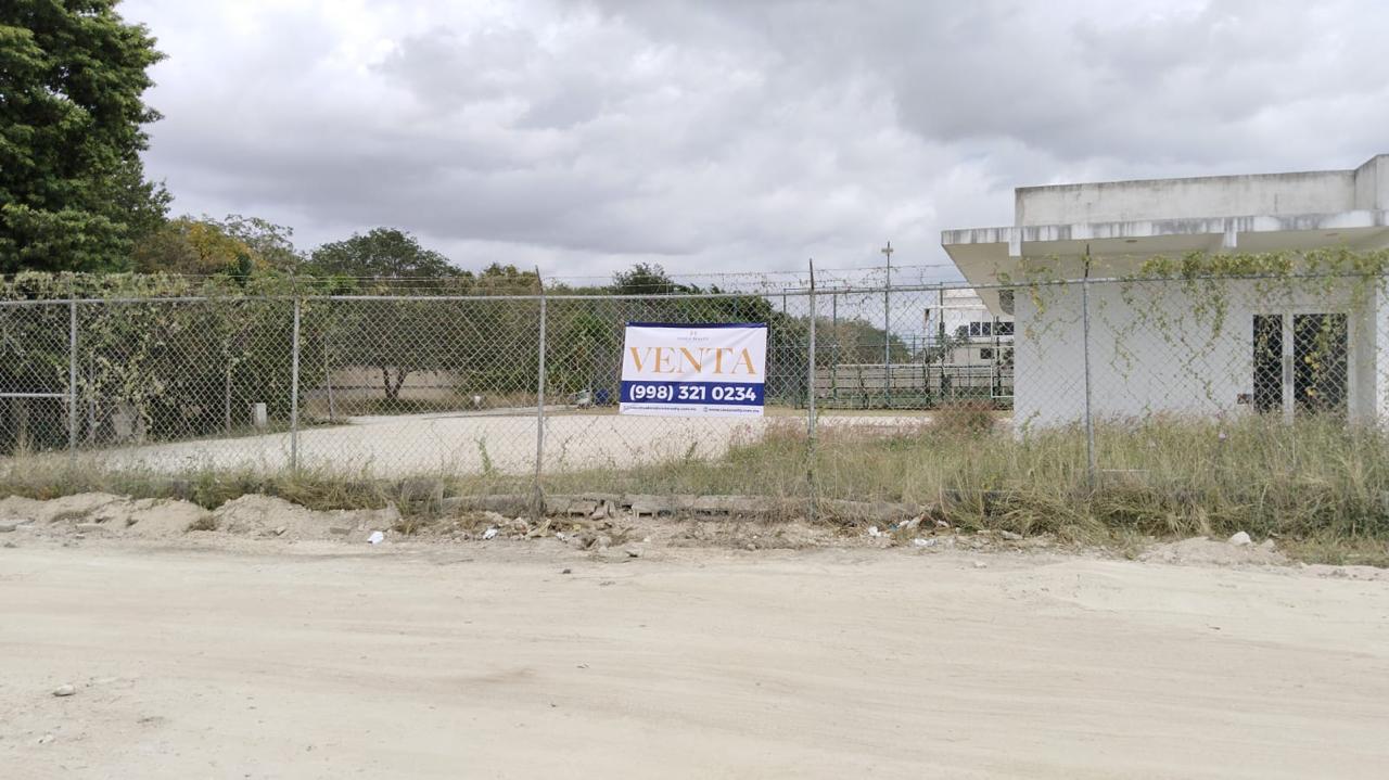 frente lote huayacan