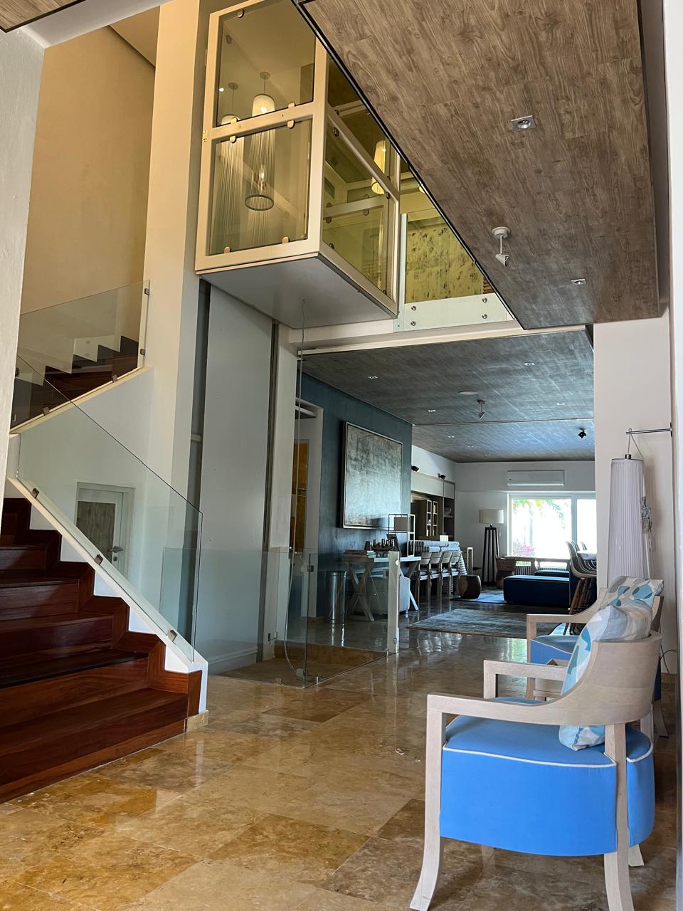 Casa en venta en Isla Dorada Zona Hotelera Cancún Vista a la Laguna Entrada