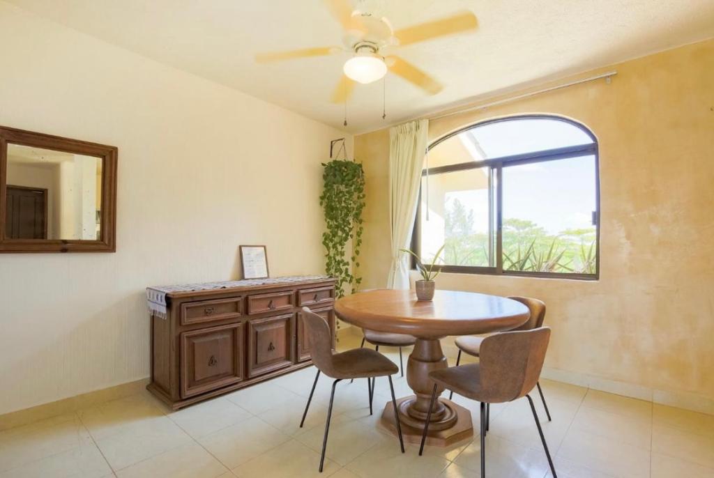 Departamento en Venta en Hotel All Ritmo Cancún Comedor