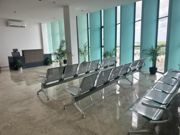 CR58 SALA ESPERA CONSULTORIO MASTER PLAZA SFOTO PRINCIPAL