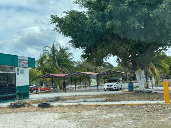 CR61 VISTA CALLE TERRENO COMERCIAL CALLE COZUMEL
