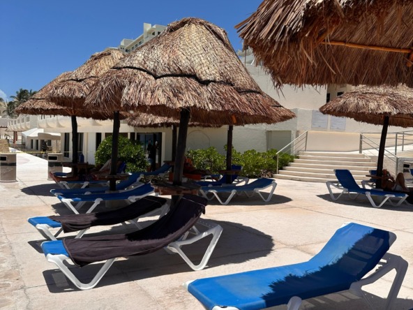 CR64 CAMASTROS ALBERCA DEPTO. VILLAS MARLIN