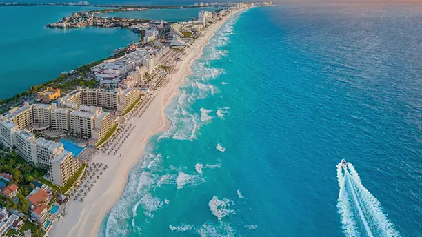 Propiedades en Venta y Renta en Zona Hotelera de Cancún