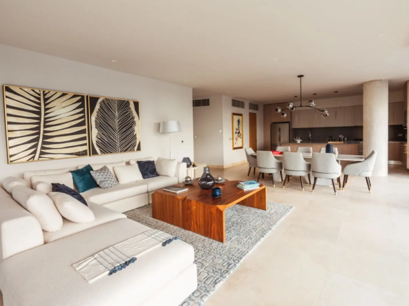 DEPARTAMENTO EN VENTA EN PUERTO CANCUN -ALBA MARINA COMEDOR