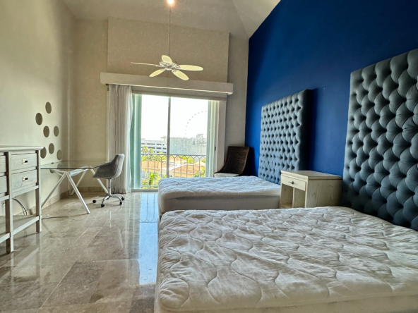 Departamento en Venta Frente a Laguna, Isla Dorada, Cancun - Recamara 2