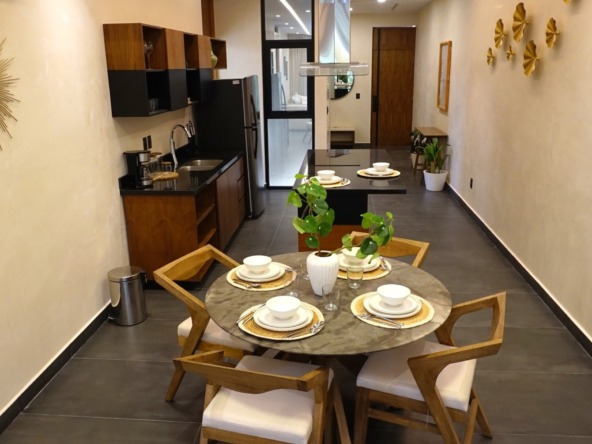 VISTA COMEDOR Y COCINA 2