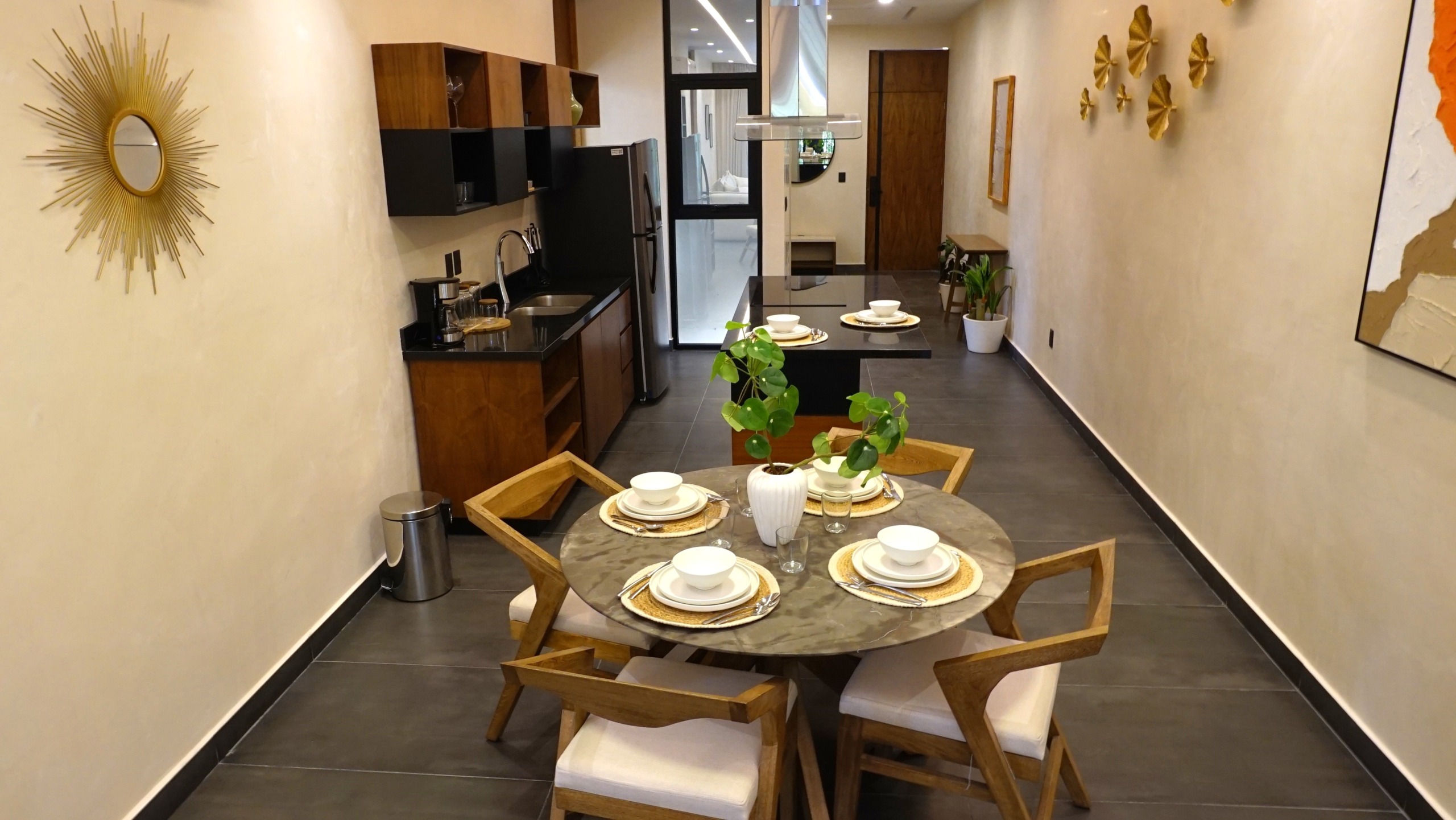 VISTA COMEDOR Y COCINA 2