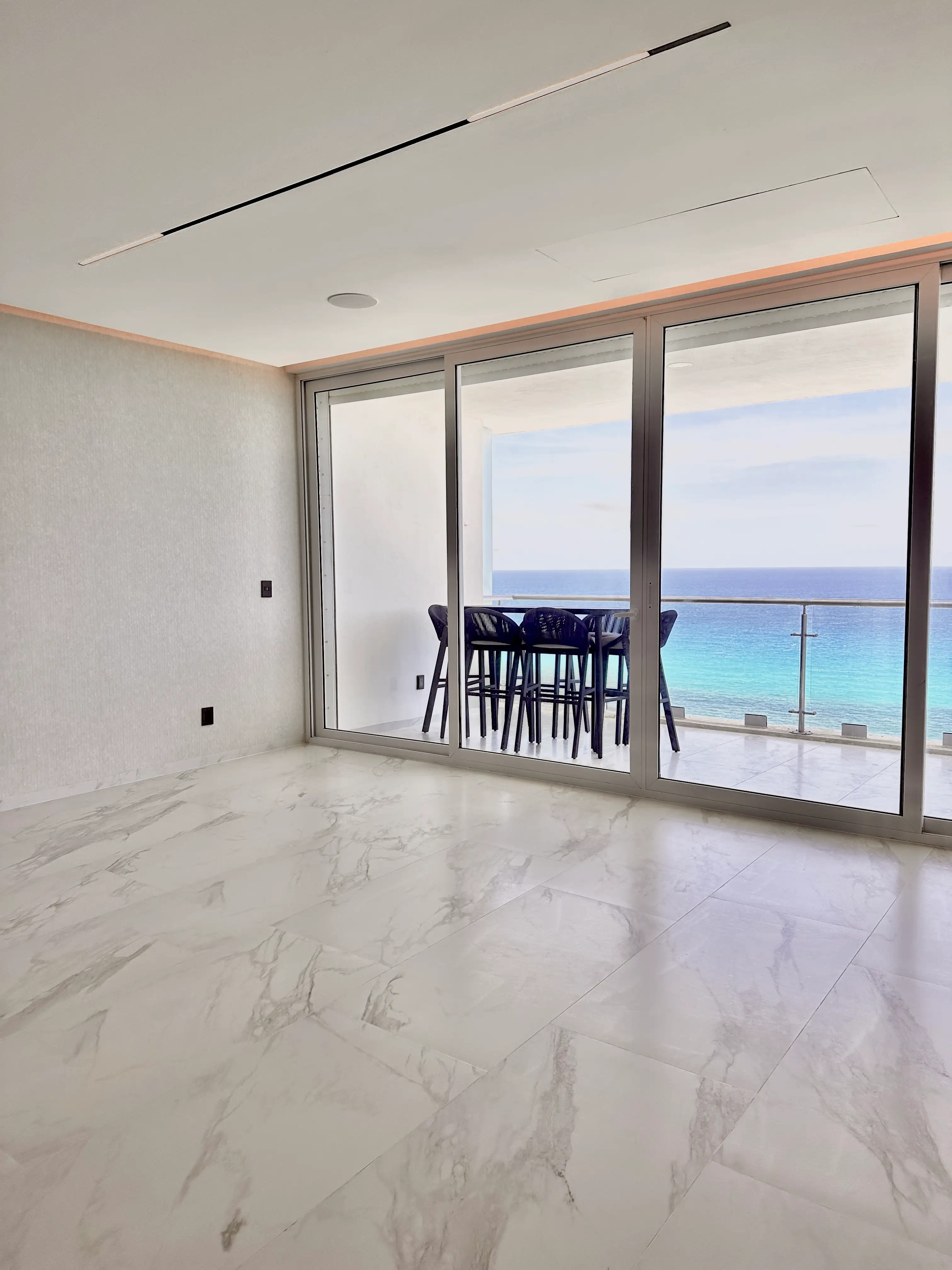 CR89 EMERALD VISTA TERRAZA RECÁMARA