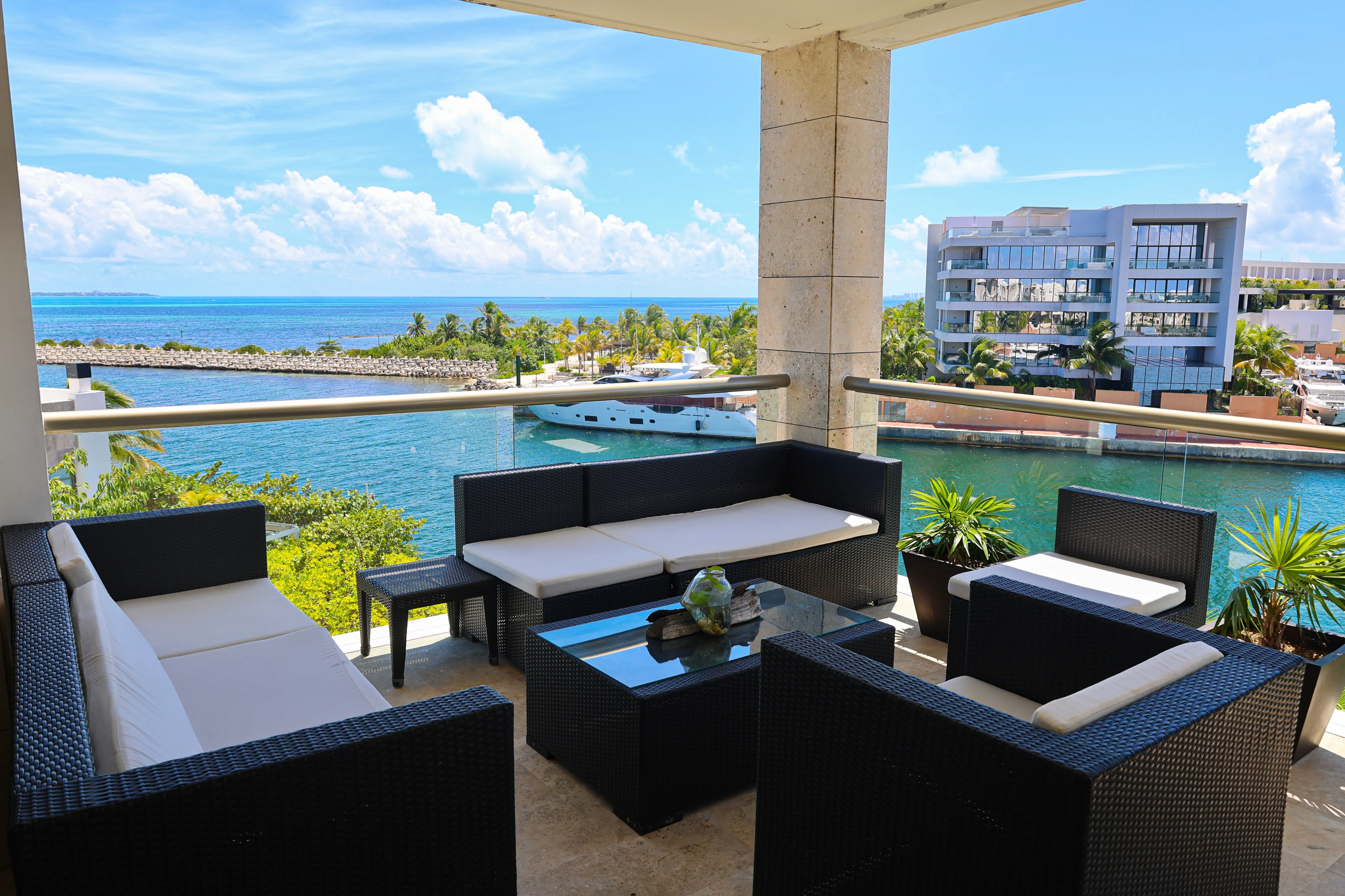 8-TERRAZA-LA AMADA