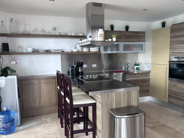 CR92 LA AMADA COCINA