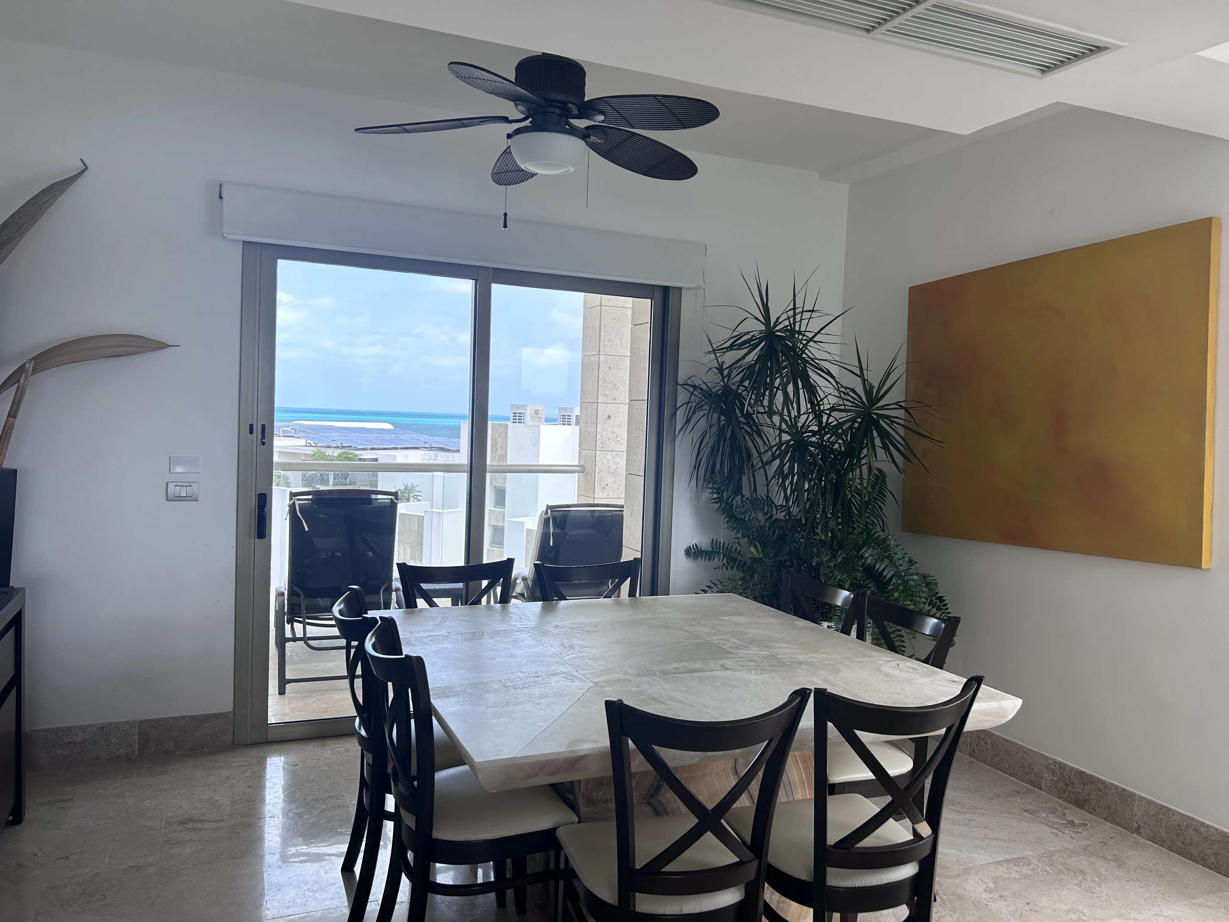 CR92 LA AMADA COMEDOR