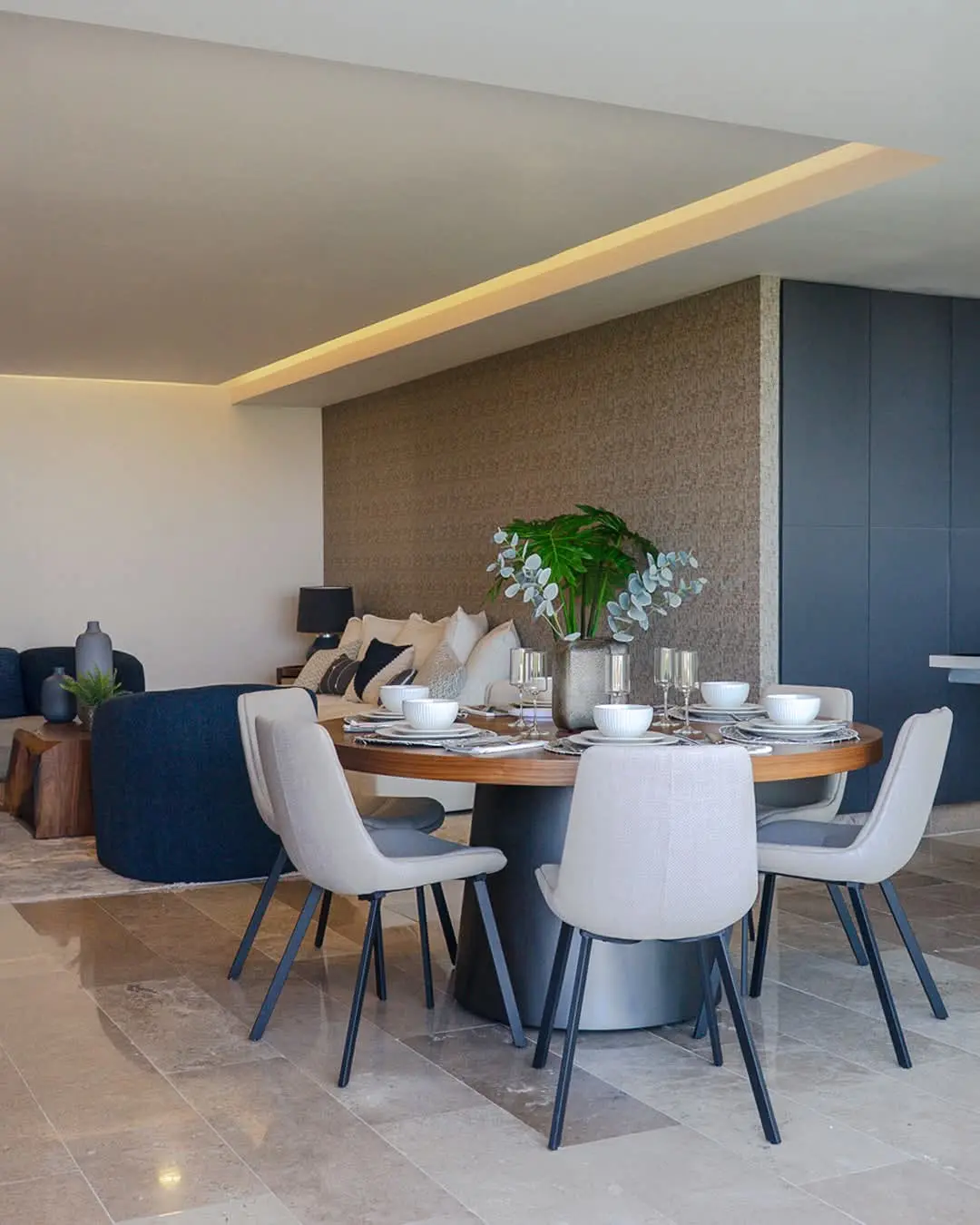 BREZZA- COMEDOR