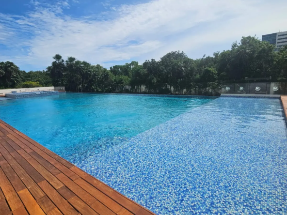 BREZZA - Piscina familiar