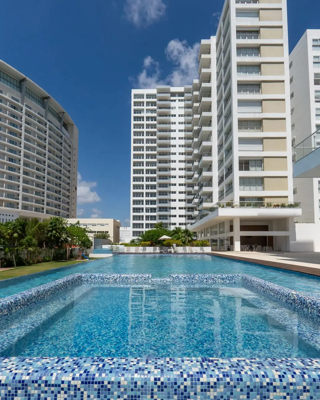 Brezza- VISTA PICINAS EDIFICIO