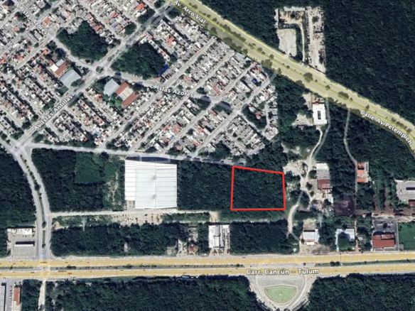 VISTA AÉREA TERRENO EN VENTA EN PLAYA DEL CARMEN 2