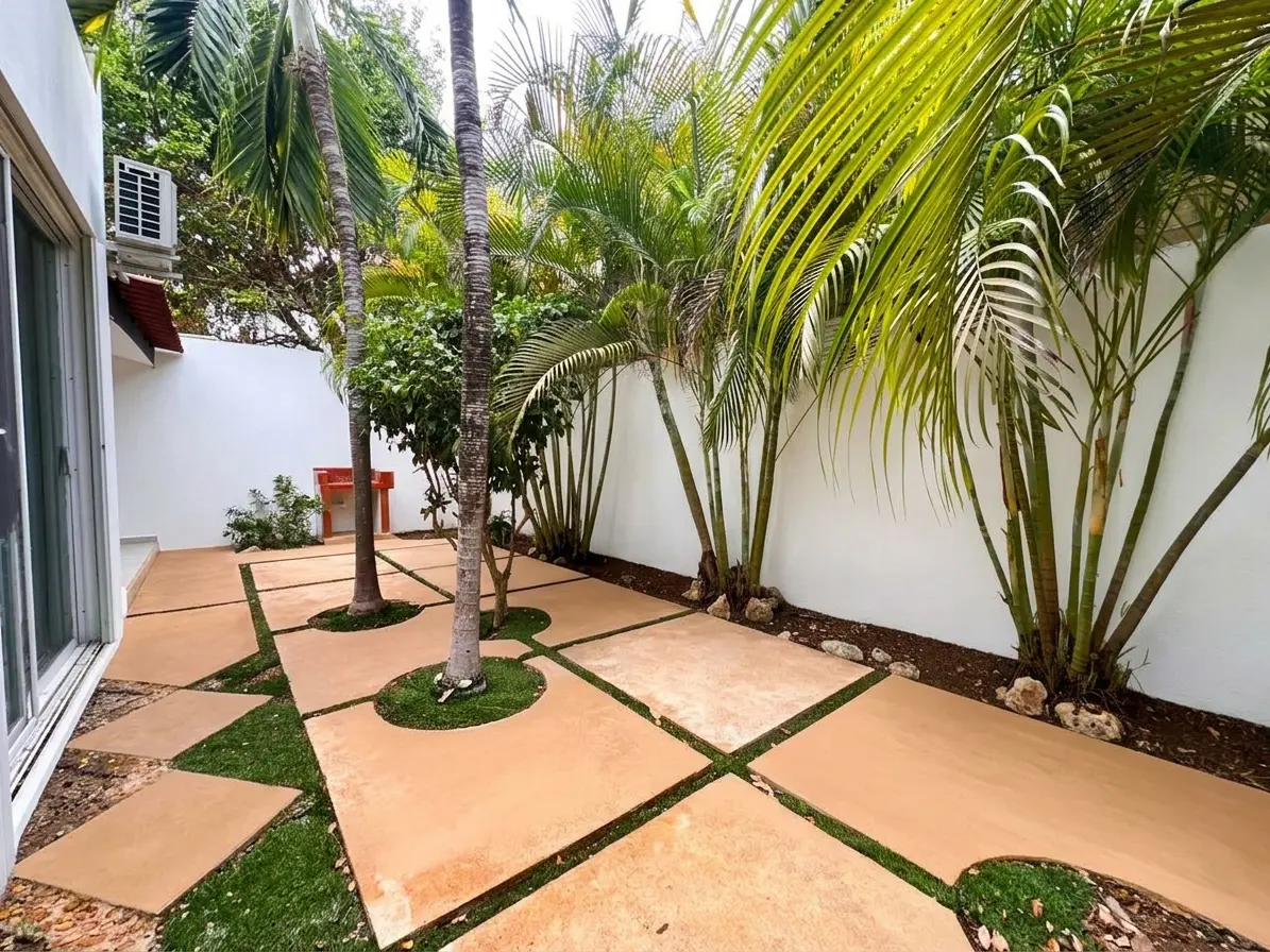 11 patio Sm 12 CR99